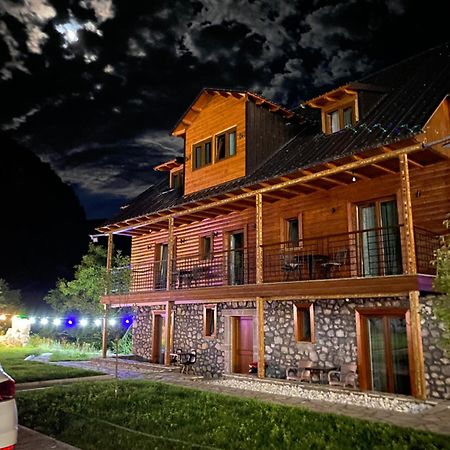 Gegest Hotel Теті Екстер'єр фото