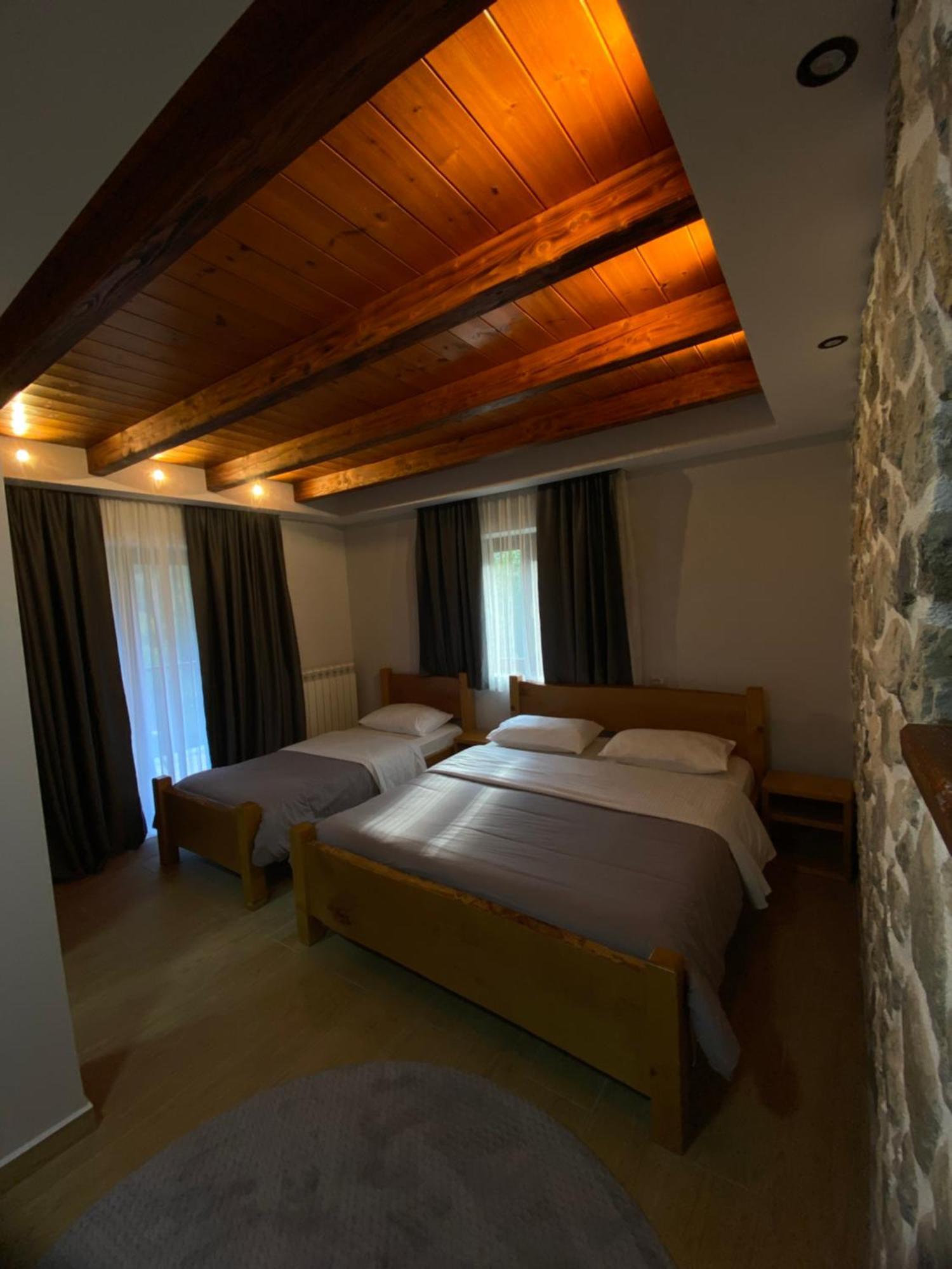 Gegest Hotel Теті Екстер'єр фото